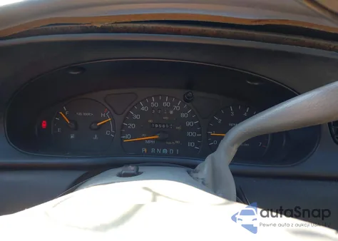 1996 Ford Taurus Gl z USA, uszkodzony, nr VIN 1FALP52U8TA220335